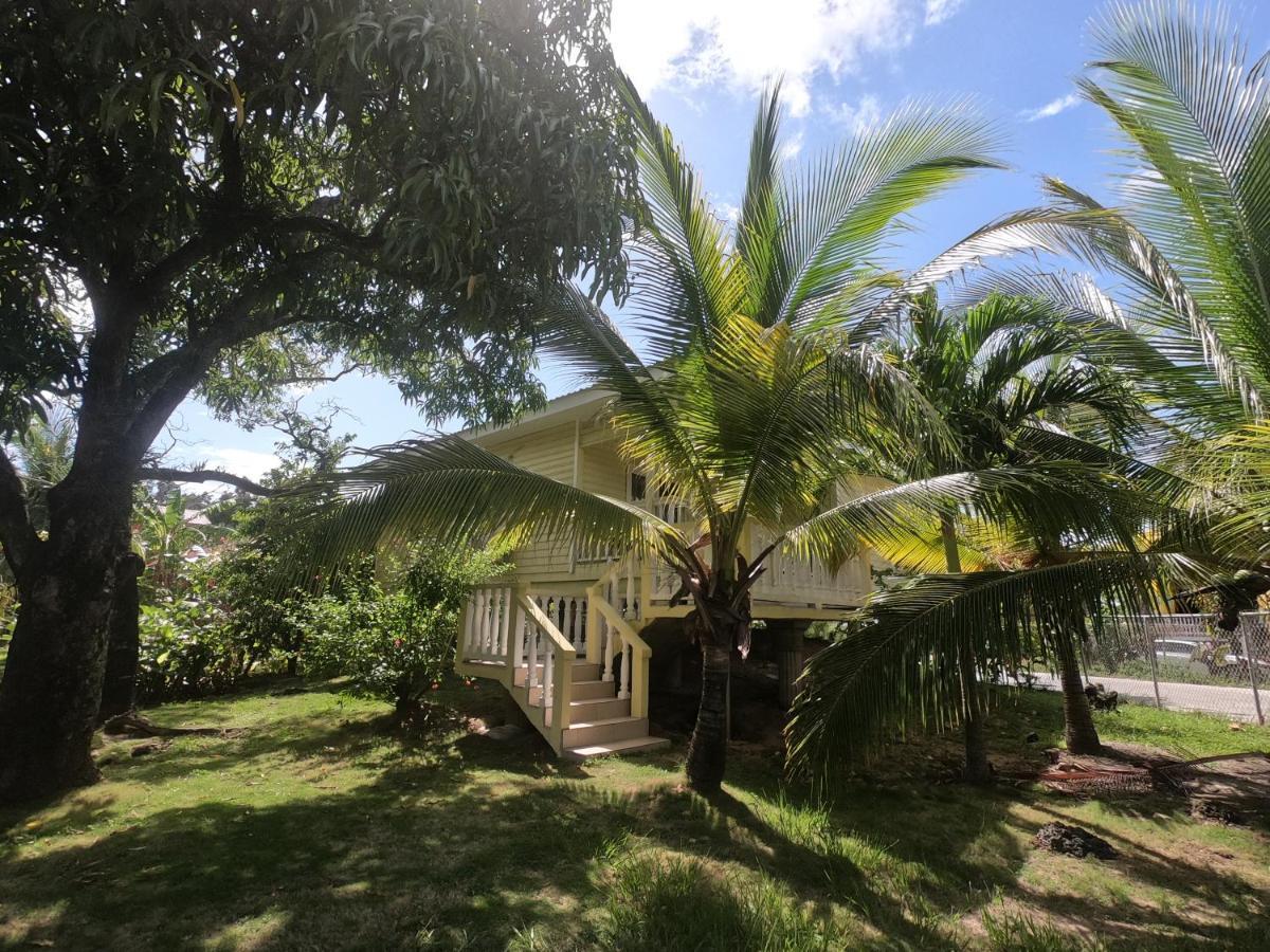 Single-Family Home With Gated Tropical Yard West End Exterior foto